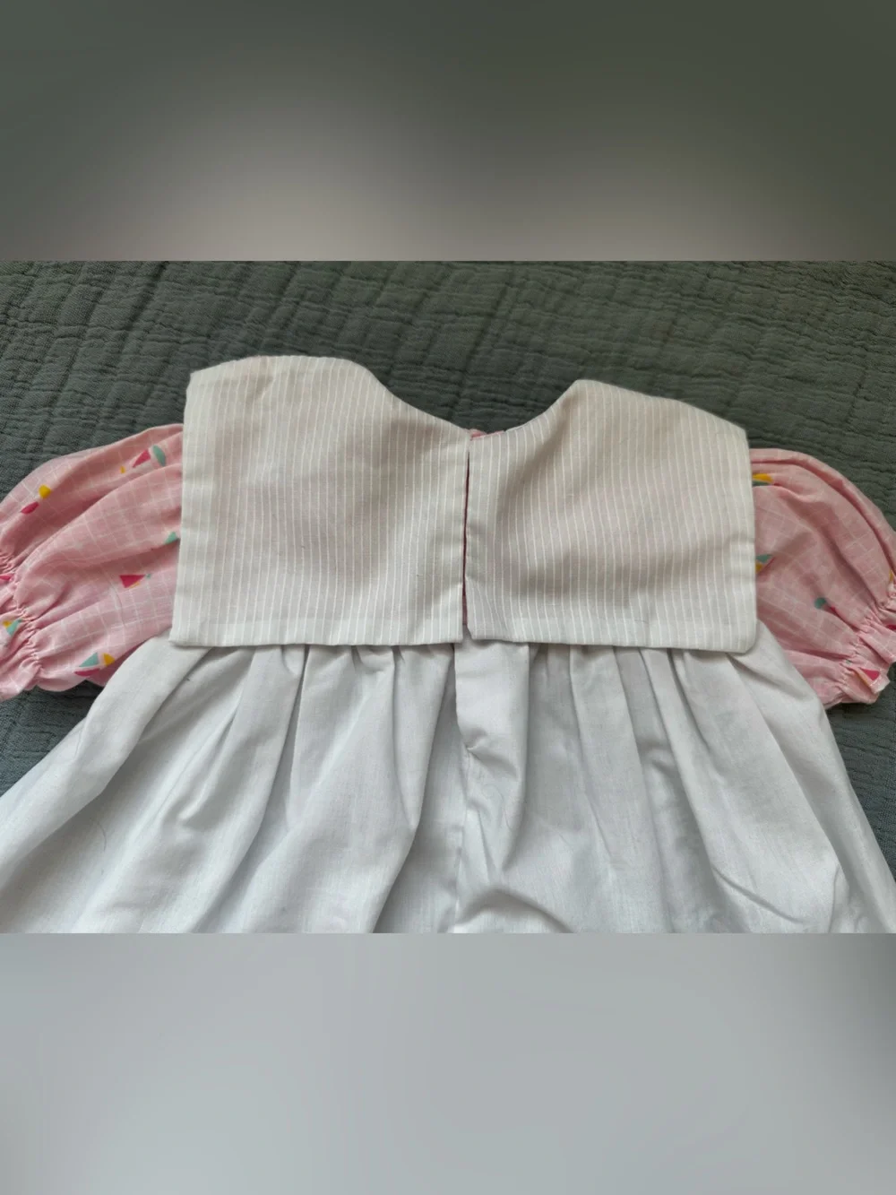 Vintage Mayfair baby girl Pink & White Bow-Detail Dress with bib neckline